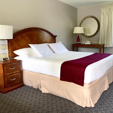 Inn On The Hill Lake George Esterno foto