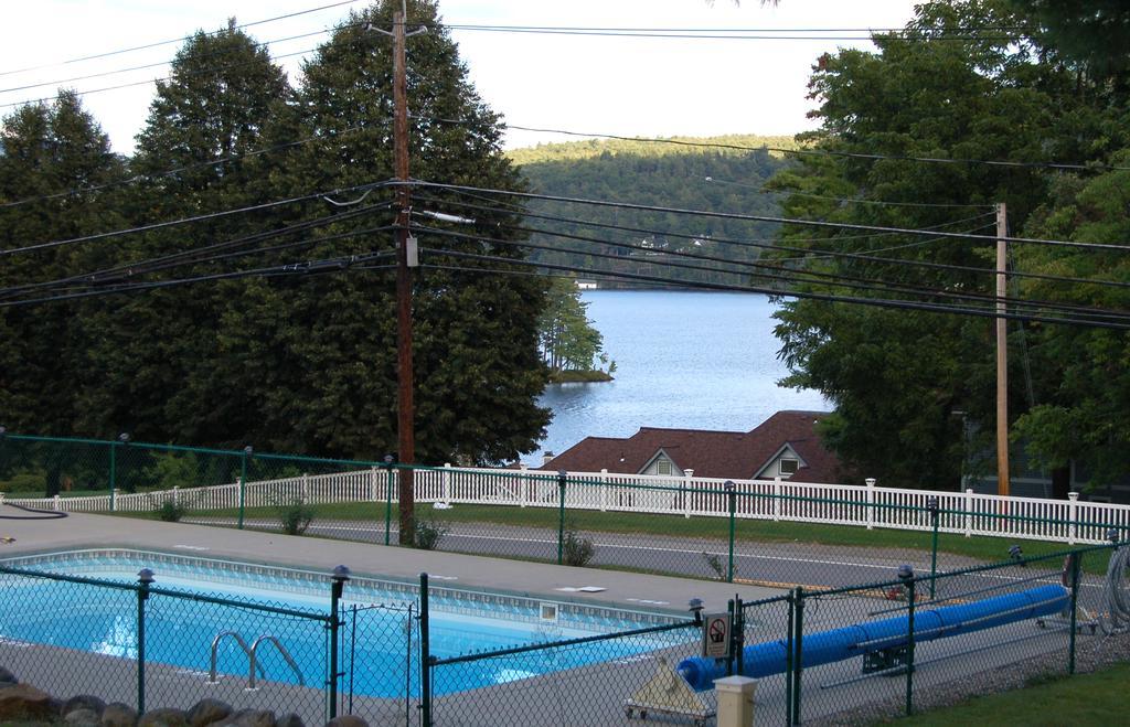 Inn On The Hill Lake George Esterno foto