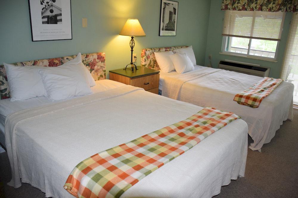 Inn On The Hill Lake George Esterno foto
