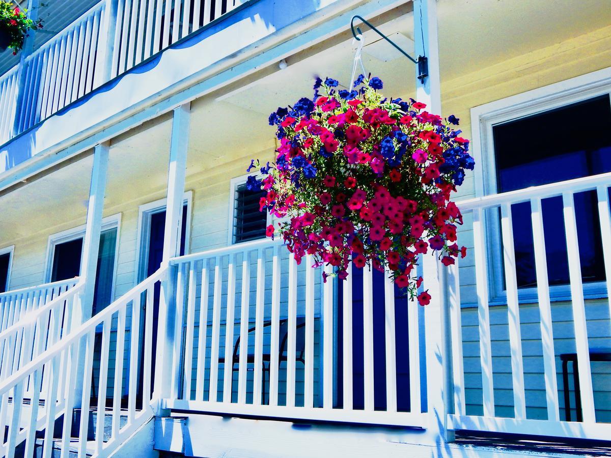 Inn On The Hill Lake George Esterno foto